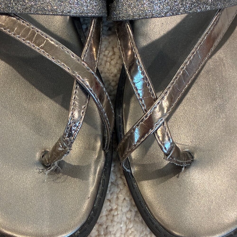 Simply Vera Wang Sparkle Silver Buckle Sandal Shoe Size 6.5 - Picture 7 of 15